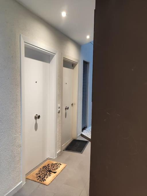 Moderno Apartamento Con Parking,Tarrassa, Barcelona Terrassa Exterior photo
